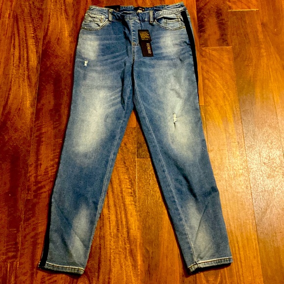 NWT Renuar Women's Size 8 Stretchy Pull On Blue Jeans 27" Inseam - Picture 1 of 9
